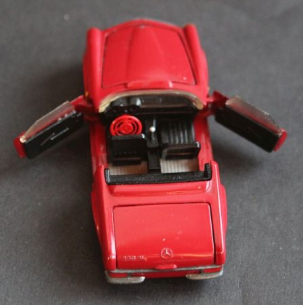 Tekno Mercedes-Benz 230 SL 1965 DieCast Model (1917)